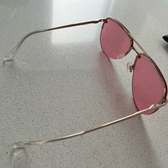 Quay Sunglasses The Playa pink Frameless aviators - Picture 6 of 9